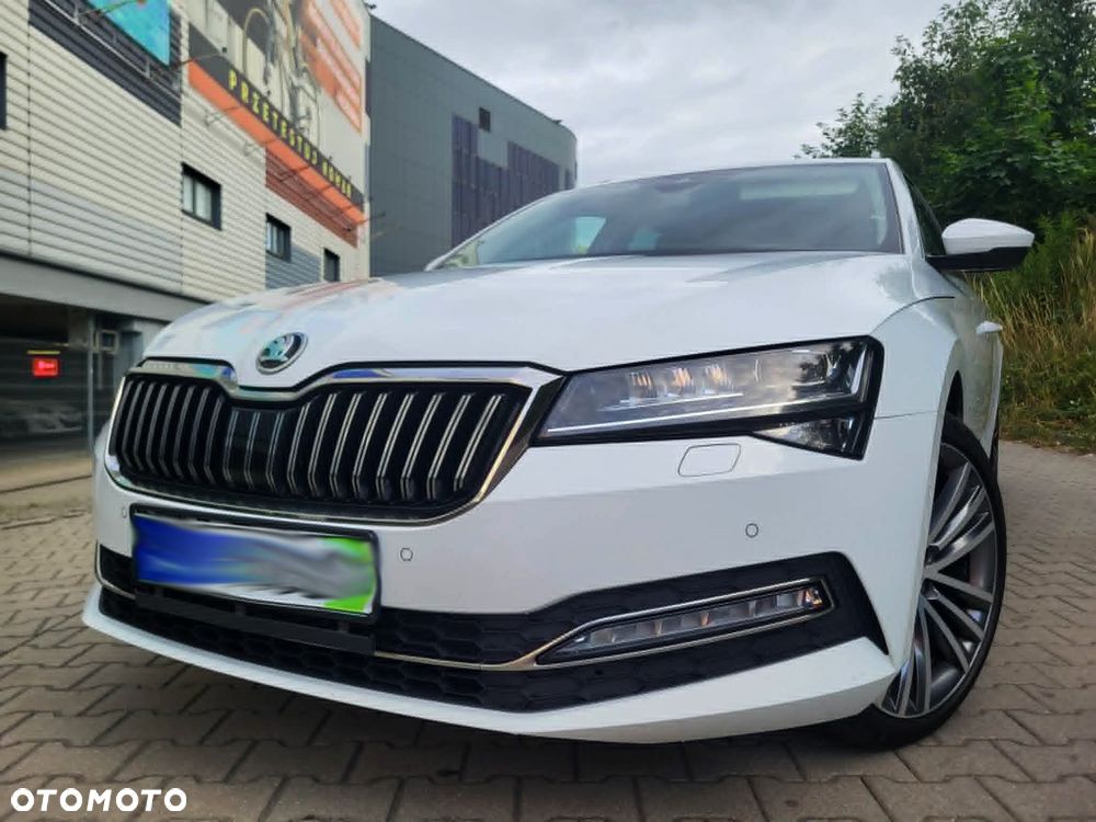 Skoda Superb 1.5 TSI DSG Sportline - 4