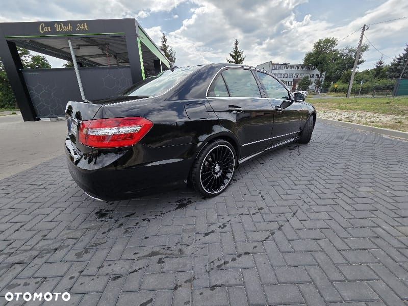Mercedes-Benz Klasa E 350 CDI DPF BlueEFFICIENCY 7G-TRONIC Avantgarde - 17