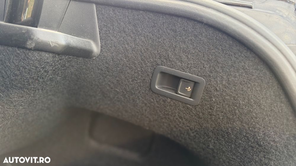 Volkswagen Passat - 21