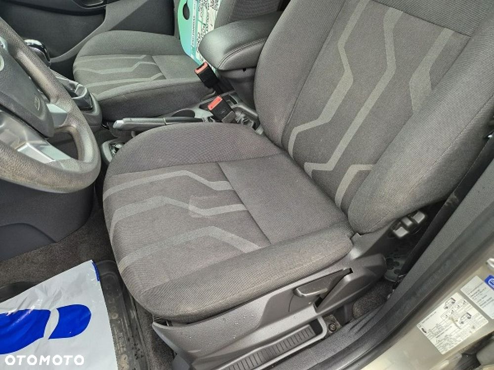 Ford Tourneo Connect Grand - 25