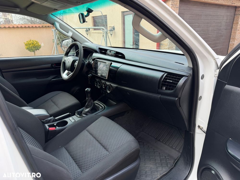 Toyota Hilux - 7
