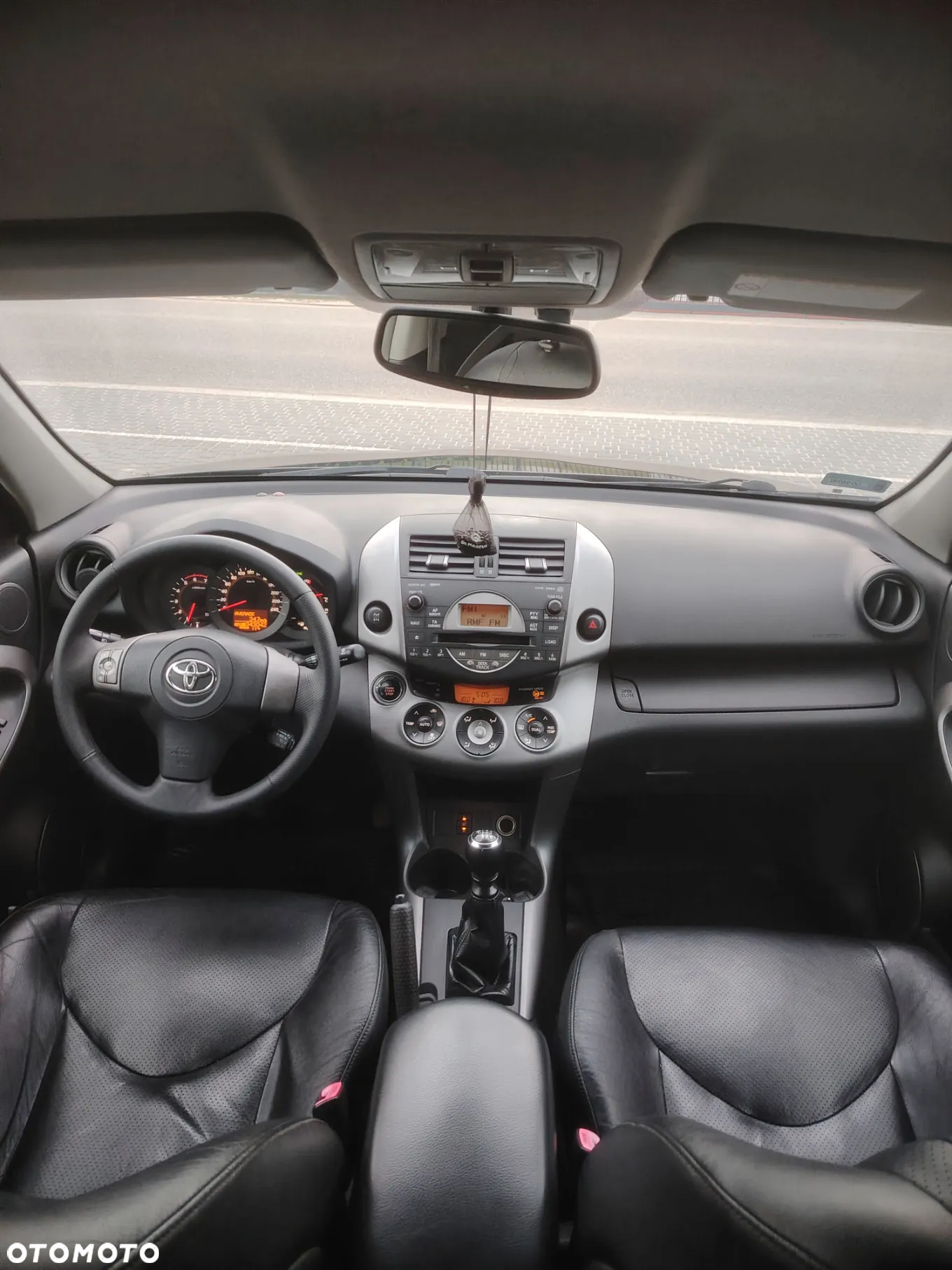 Toyota RAV4 - 15