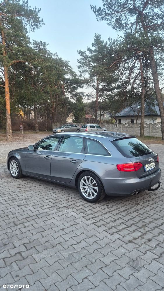 Audi A4 Avant - 4
