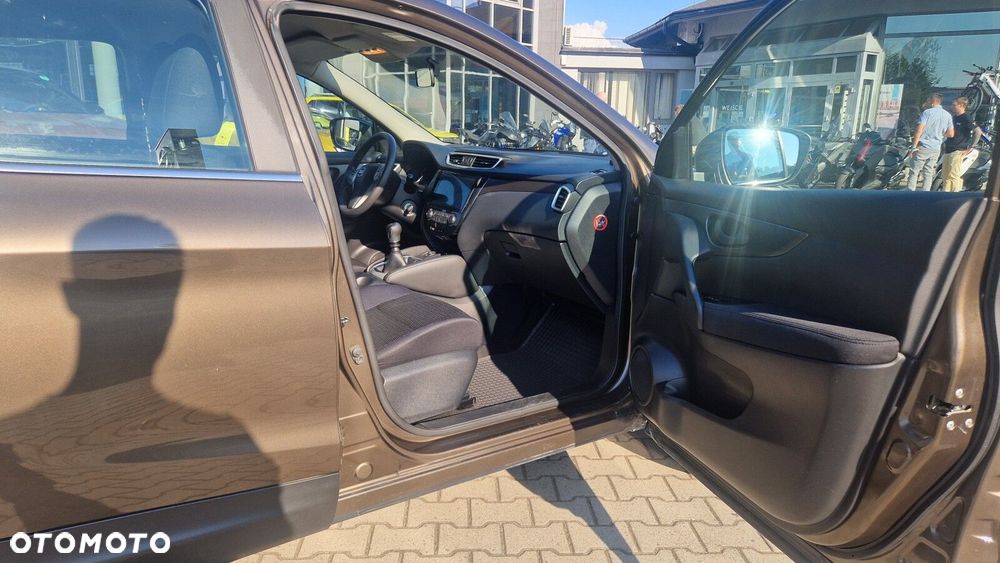 Nissan Qashqai - 17
