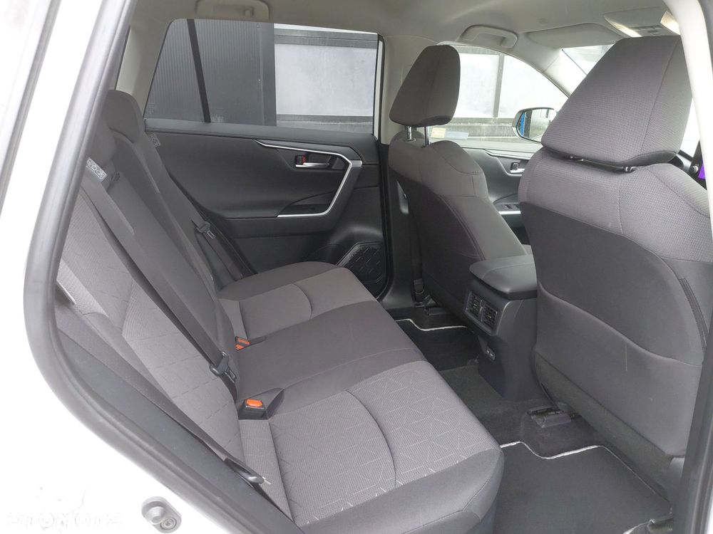 Toyota RAV4 - 13