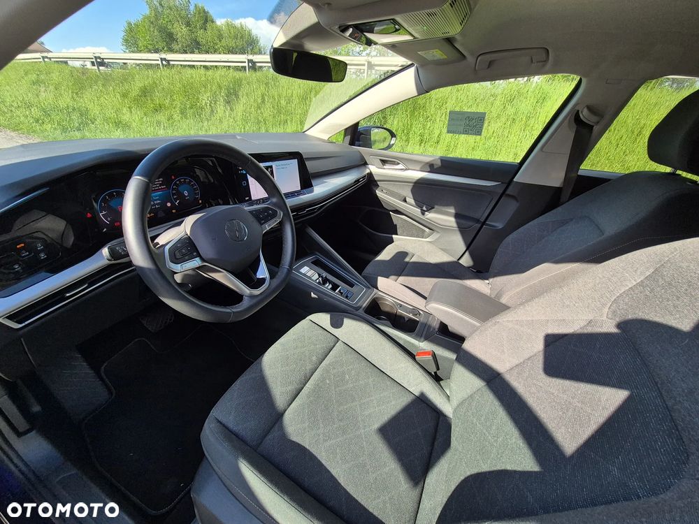 Volkswagen Golf 1.0 eTSI OPF DSG Active - 17