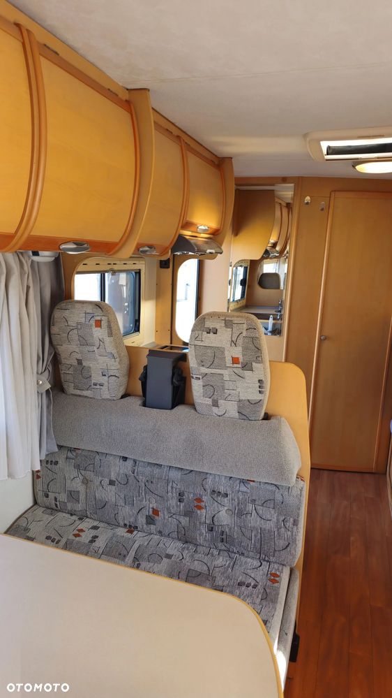 Ford Transit - 12