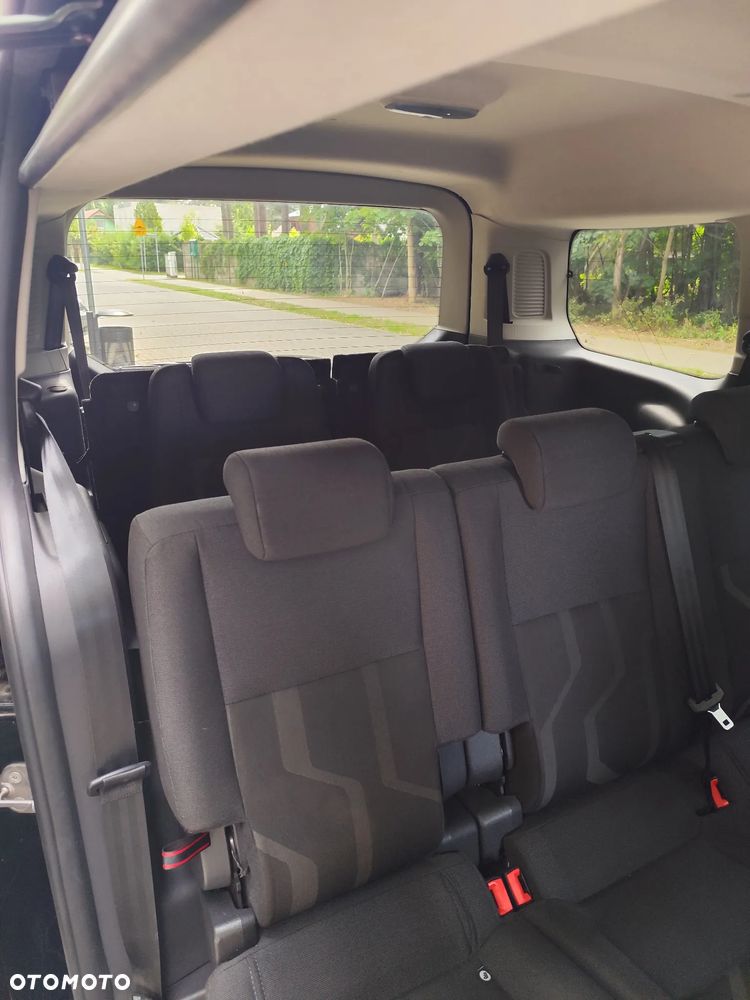 Ford Tourneo Connect Grand - 12
