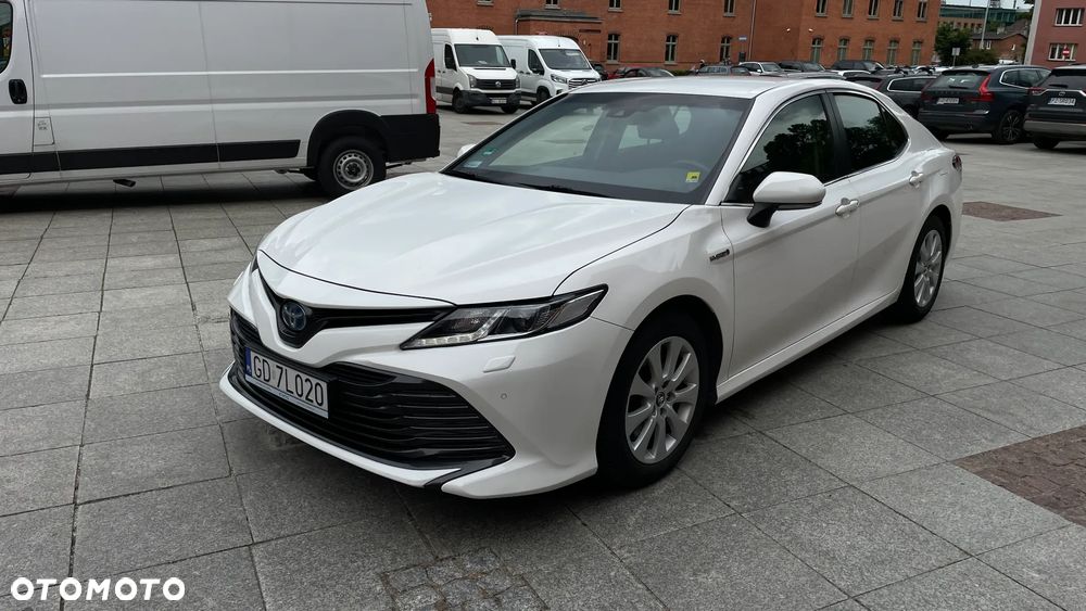 Toyota Camry 2.5 Hybrid Comfort CVT - 2
