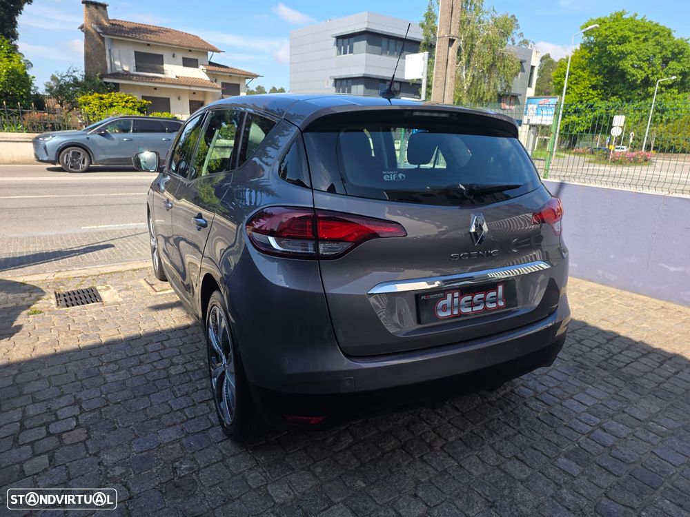 Renault Scénic 1.5 dCi Dynamique S - 8