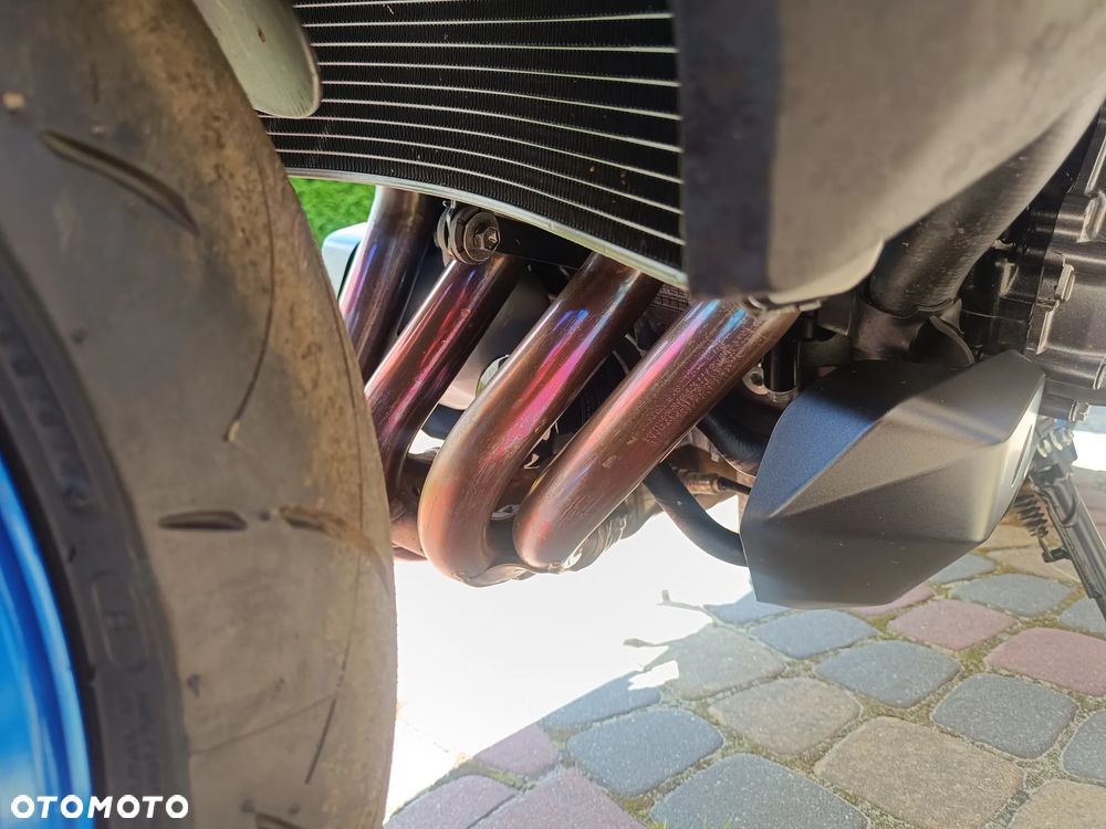 Suzuki GSX 1000 - 18