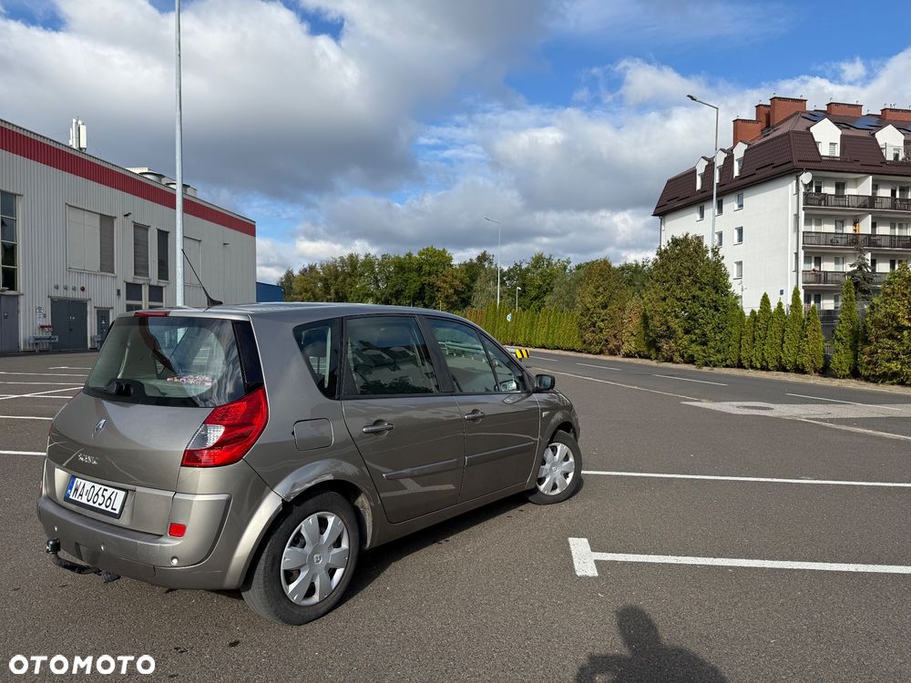 Renault Scenic 2.0 16V Privilege - 7