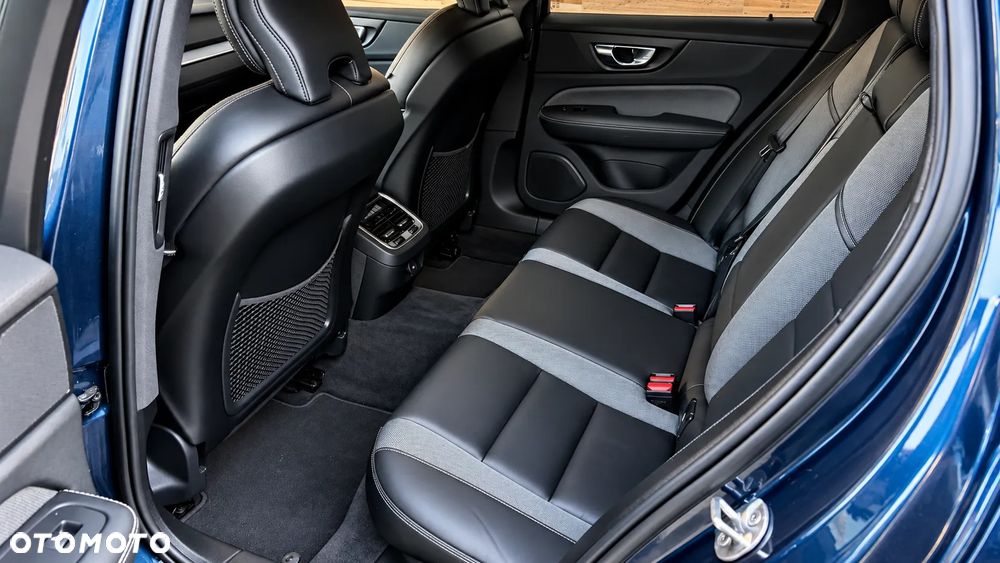Volvo V60 B4 D Geartronic RDesign - 14