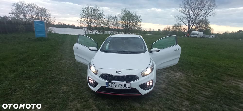 Kia Ceed Cee'd 1.6 T-GDI GT L - 9