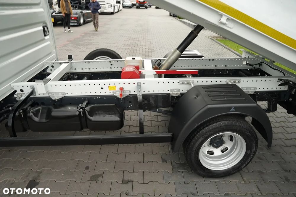 Iveco DAILY 35-160 / WYWROTKA STALOWA / BLIŹNIAK / MANUAL / 3 MIEJSCA / EURO 6 - 10