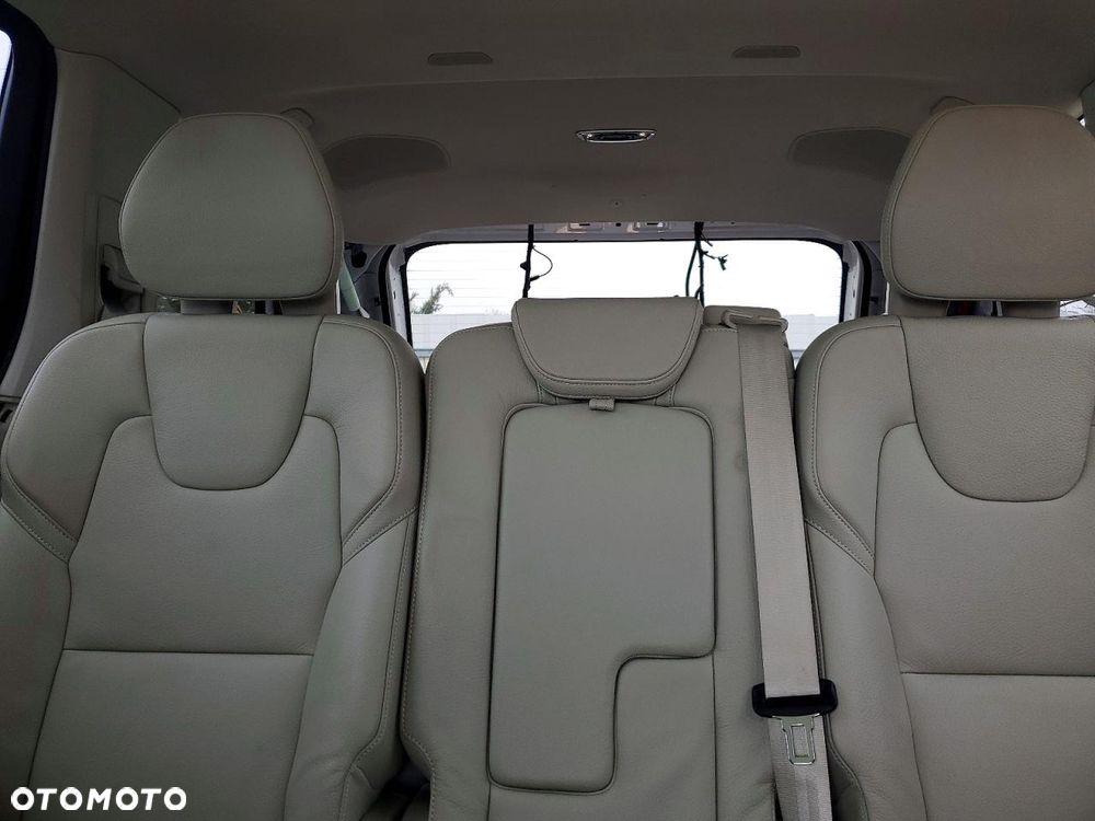 Volvo XC 90 T6 AWD Geartronic Momentum - 11