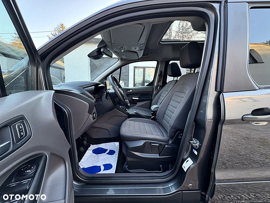 Ford Tourneo Connect Grand - 13