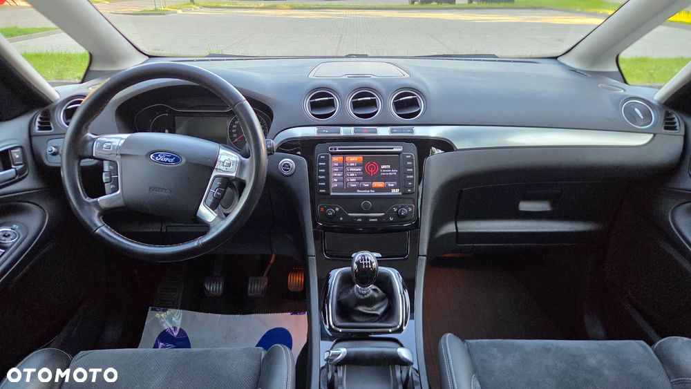 Ford S-Max 2.0 TDCi DPF Titanium X - 26