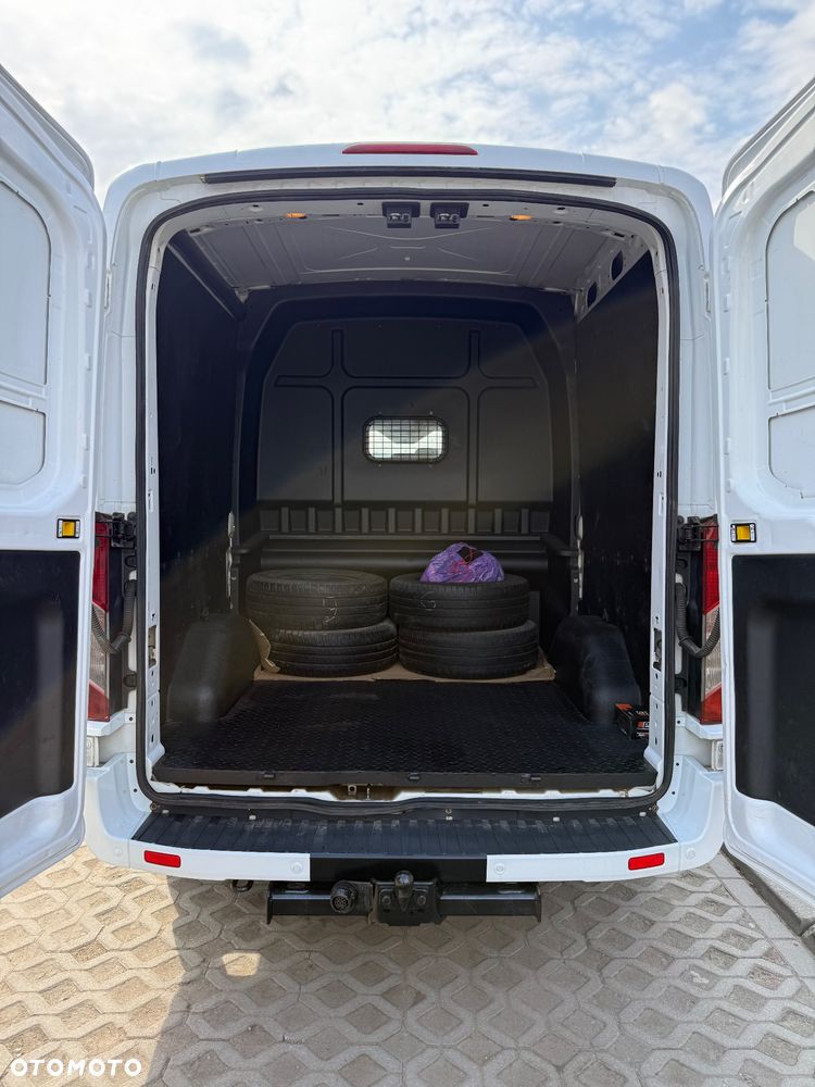 Ford Transit - 12