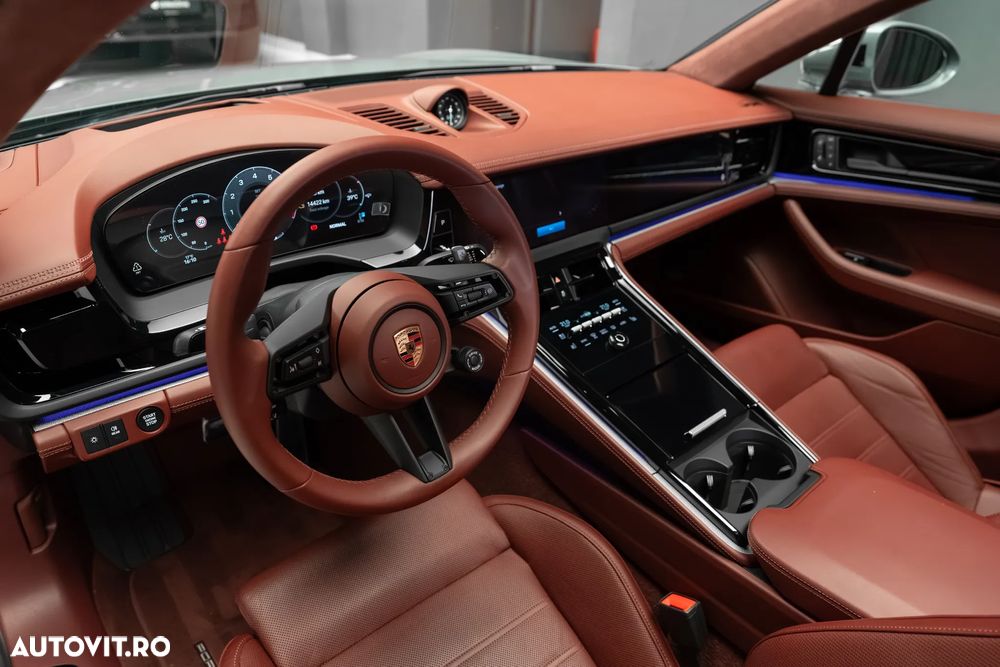 Porsche Panamera 4 - 11
