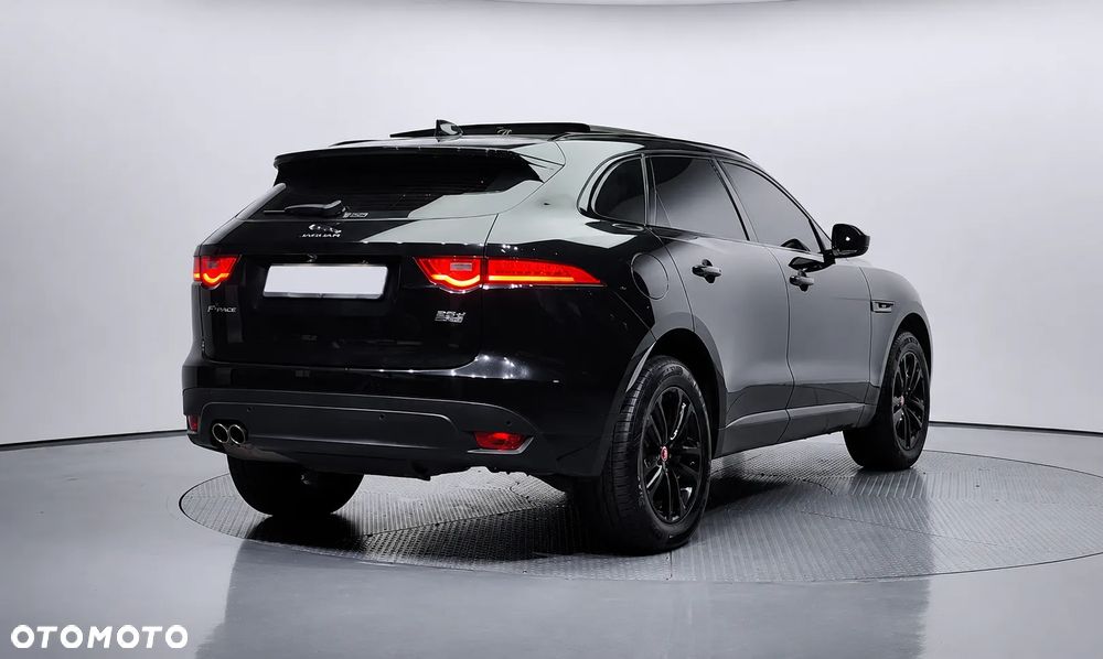 Jaguar F-Pace 25d AWD Chequered Flag - 3