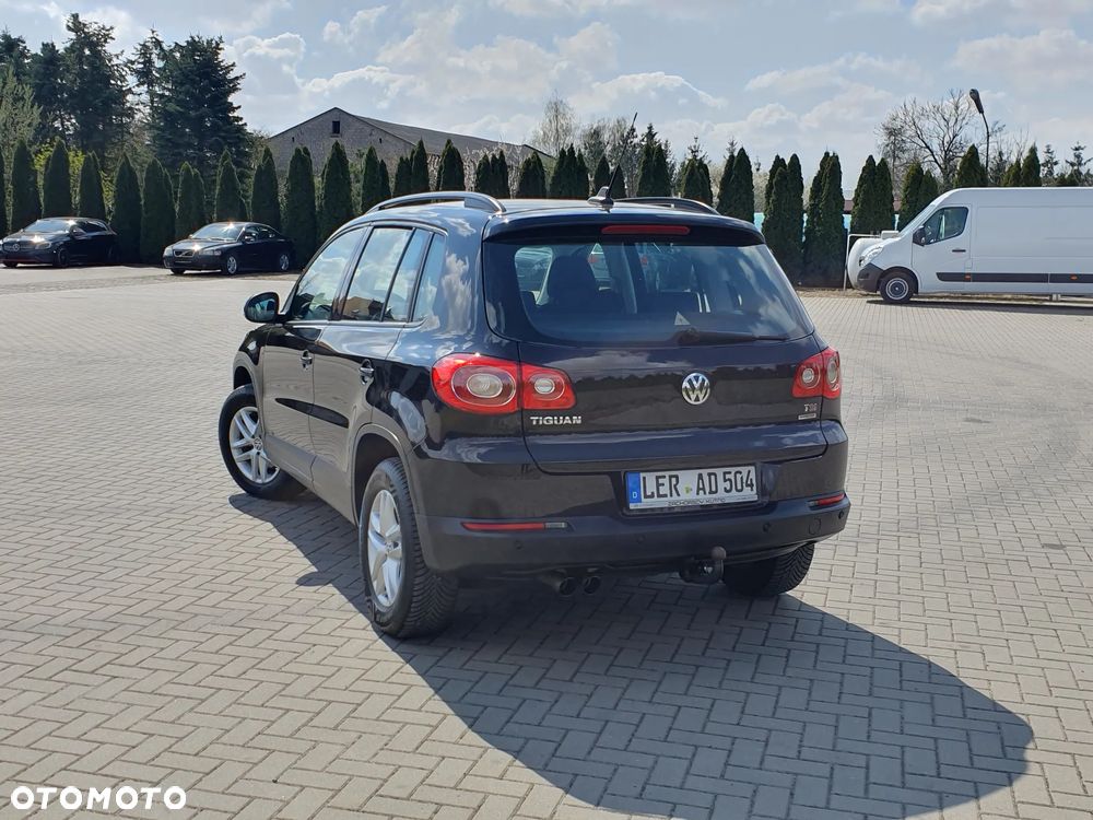 Volkswagen Tiguan - 9