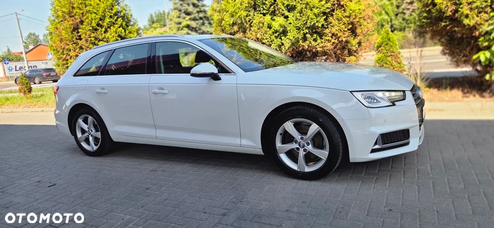 Audi A4 Avant 40 TFSI S tronic - 20