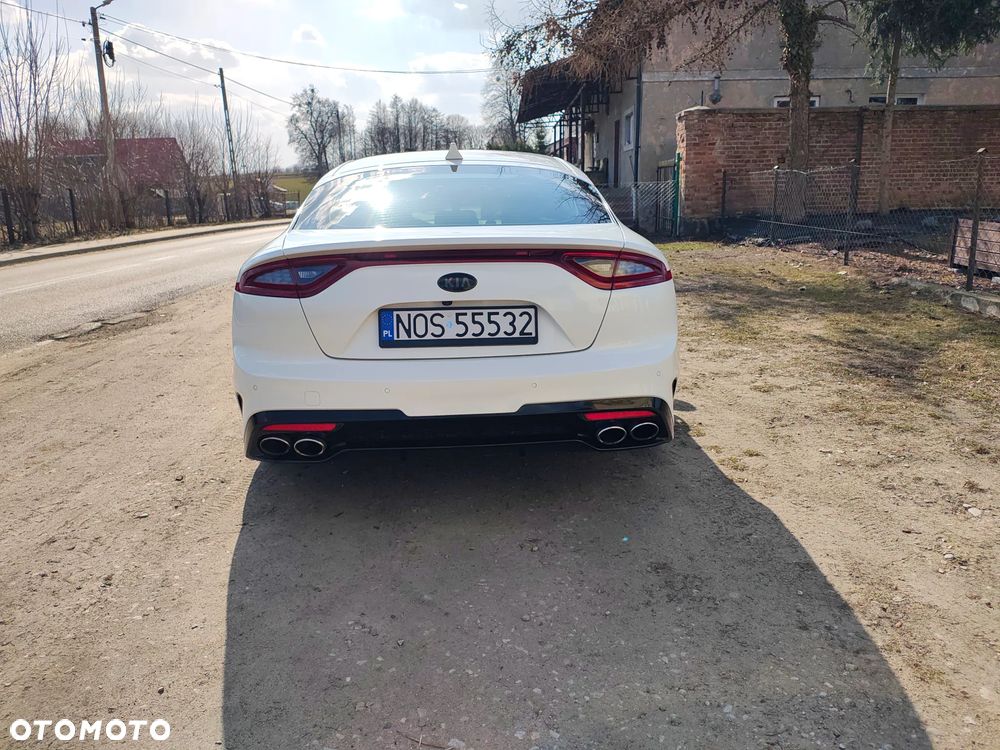 Kia Stinger 2.0 T-GDI GT Line - 9