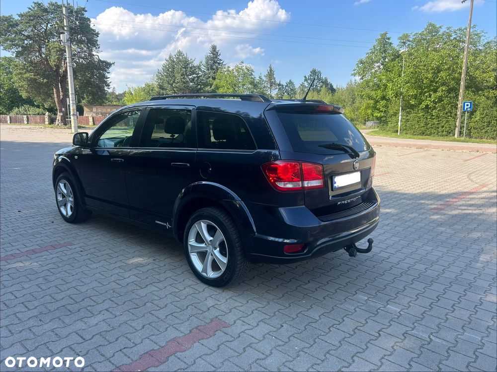Fiat Freemont 2.0 Multijet Lounge - 22