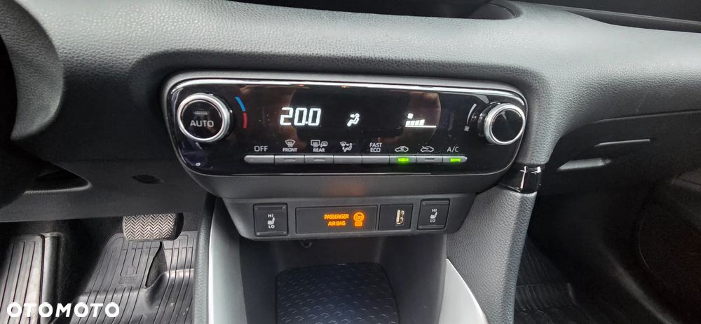 Toyota Yaris Hybrid 1.5 Comfort - 14