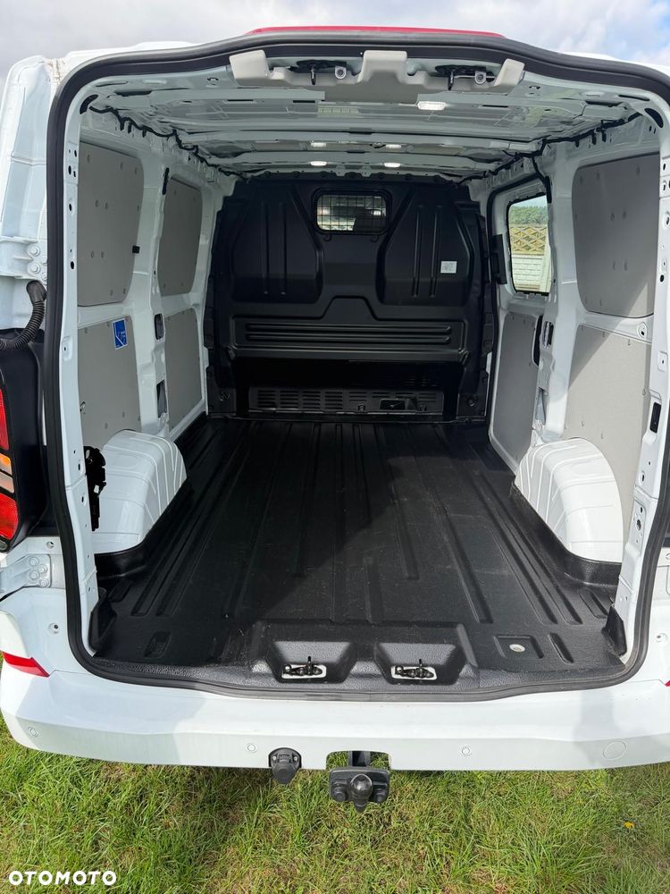 Ford TRANSIT CUSTOM - 32