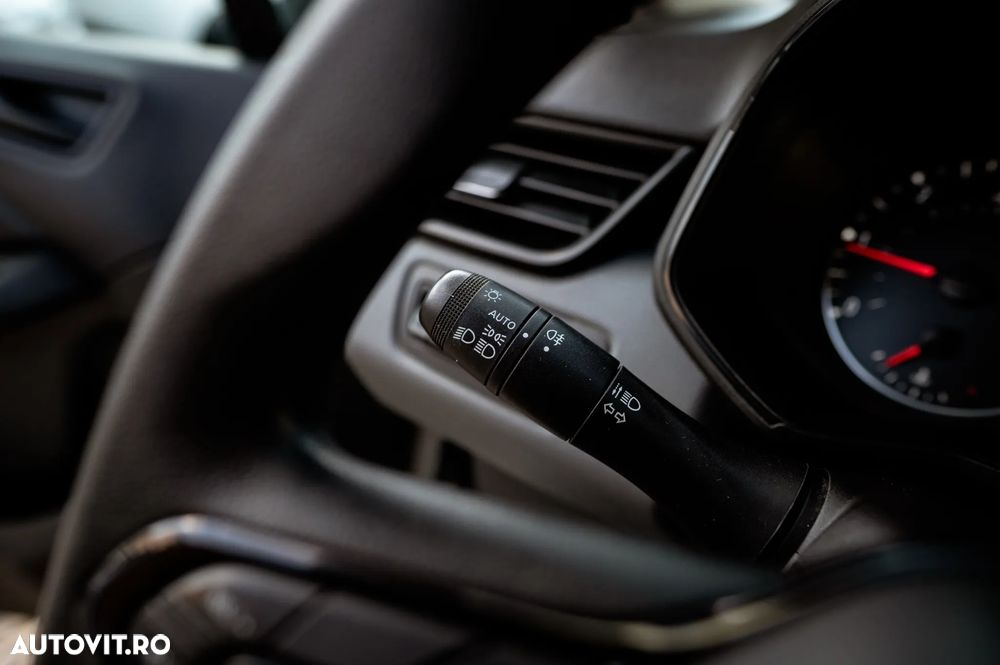 Renault Clio - 32