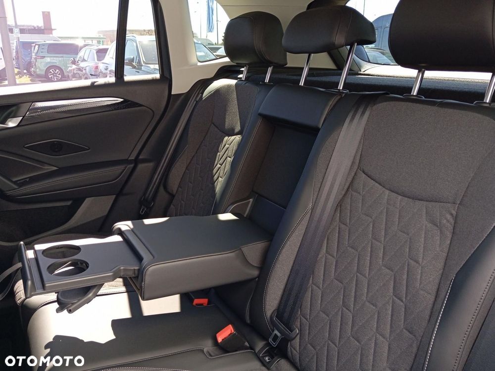 Volkswagen Tiguan - 22
