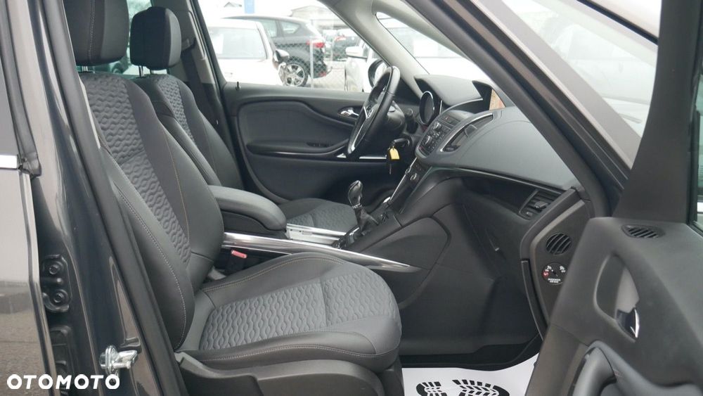Opel Zafira - 13