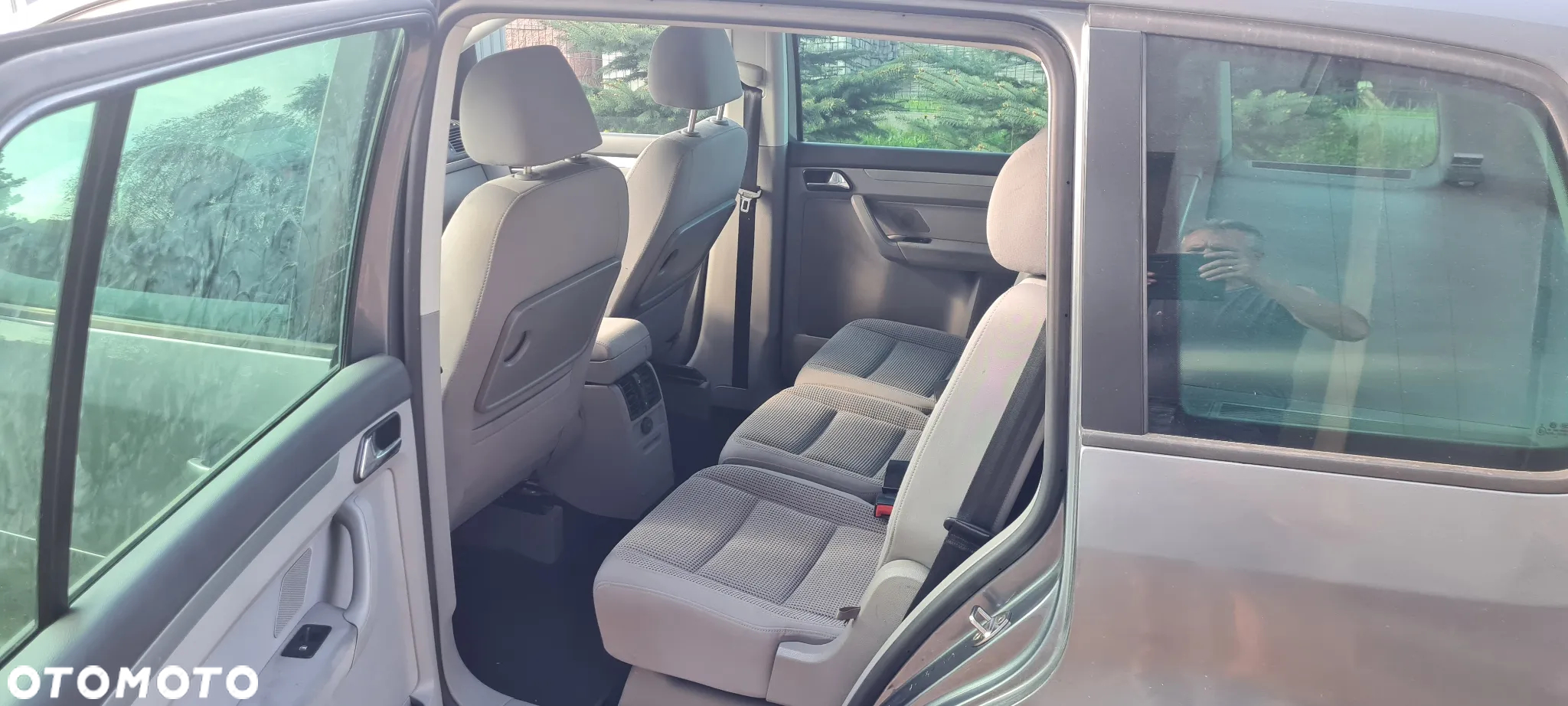Volkswagen Touran 2.0 TDI Highline - 7