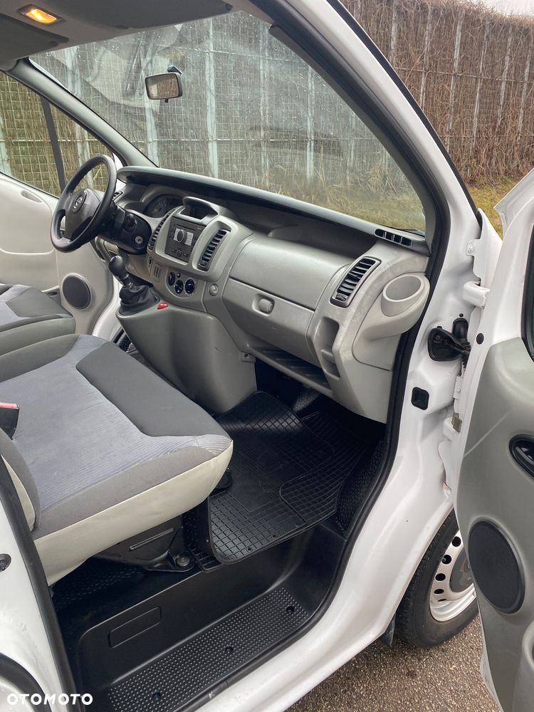 Opel Vivaro - 13