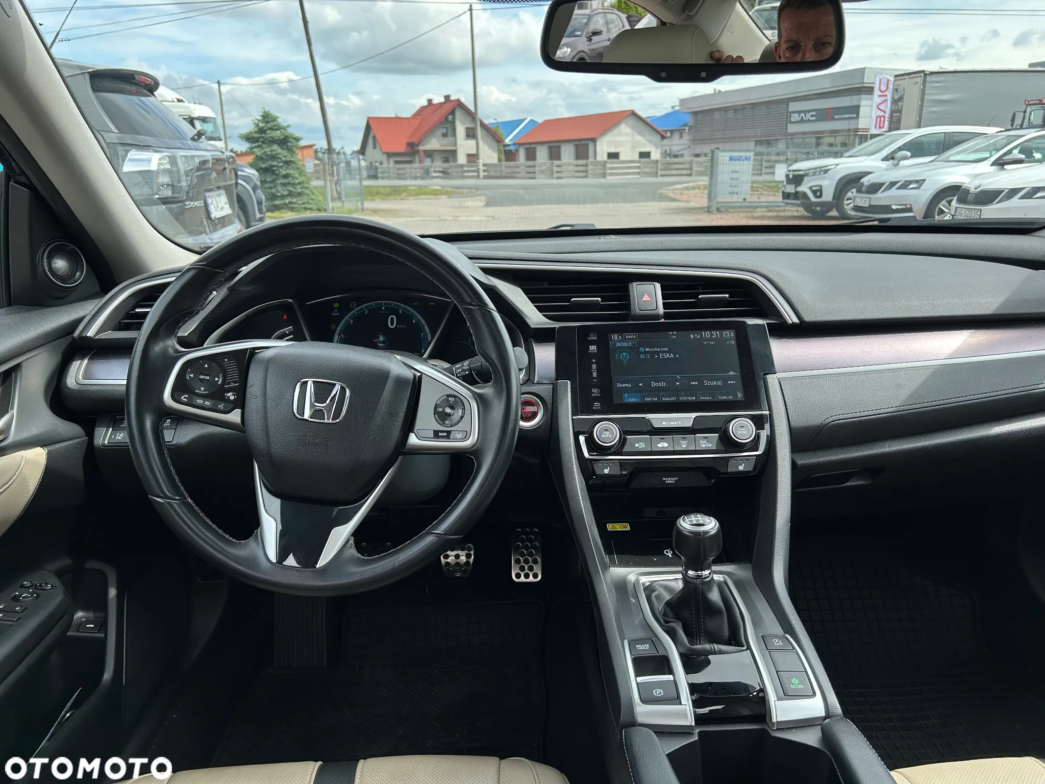 Honda Civic 1.5 i-VTEC Turbo Executive - 12