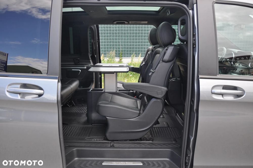 Mercedes-Benz Klasa V 300 d 4-Matic Exclusive 9G-Tronic (d³ugi) - 12