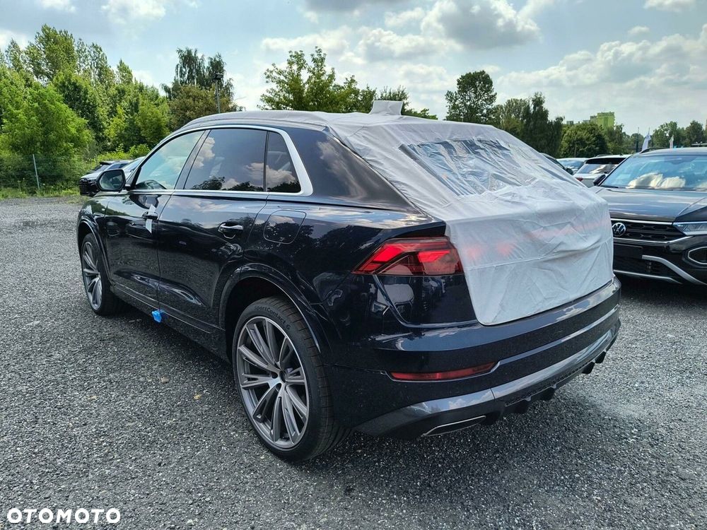 Audi Q8 - 6