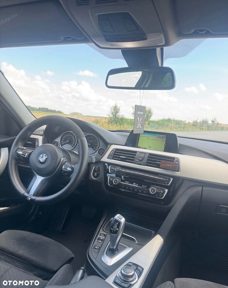 BMW Seria 3 320d Efficient Dynamics - 16