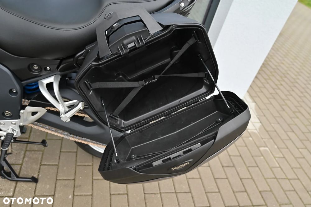 Triumph Tiger - 35