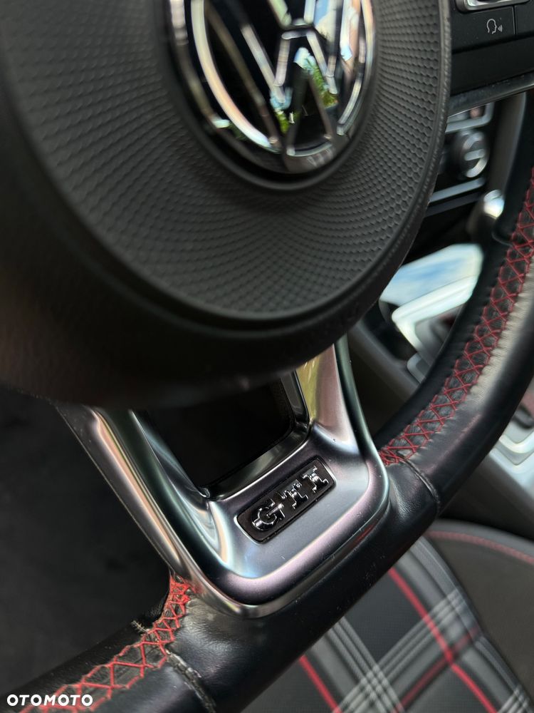 Volkswagen Golf GTI (BlueMotion Technology) DSG - 14