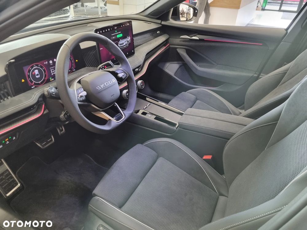 Skoda Superb 2.0 TSI Sportline DSG - 8