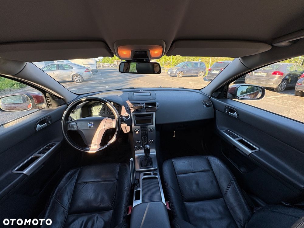 Volvo V50 2.0D Momentum - 9