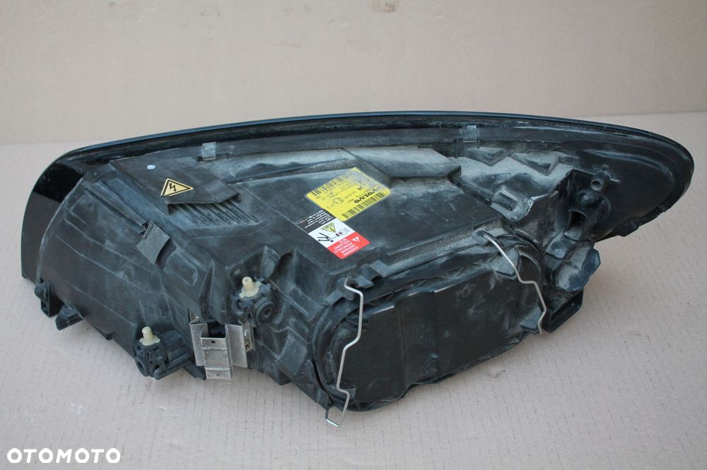 volvo c30 prawa lampa prawy xenon 30657173, 31214542, 31214571 europa - 5