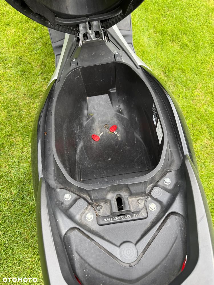 Yamaha NMAX - 5