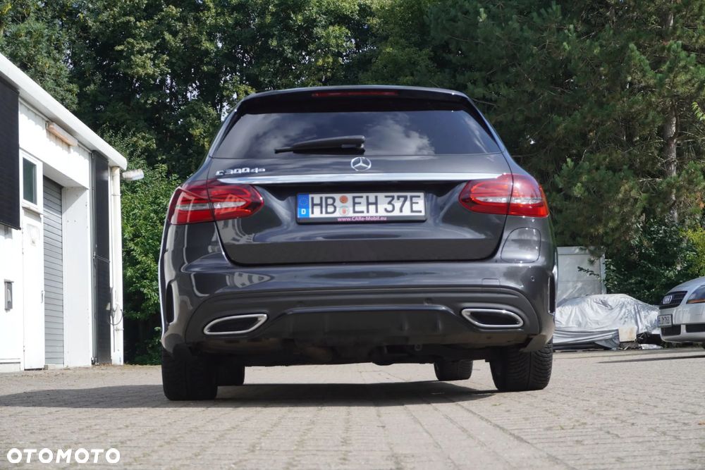 Mercedes-Benz Klasa C 300 de 9G-TRONIC - 10