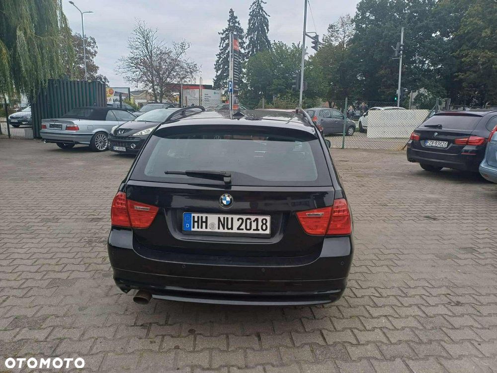 BMW Seria 3 318i Touring Edition Lifestyle - 21