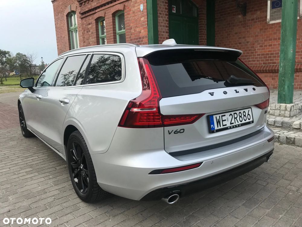Volvo V60 ver-b4-d-momentum - 11