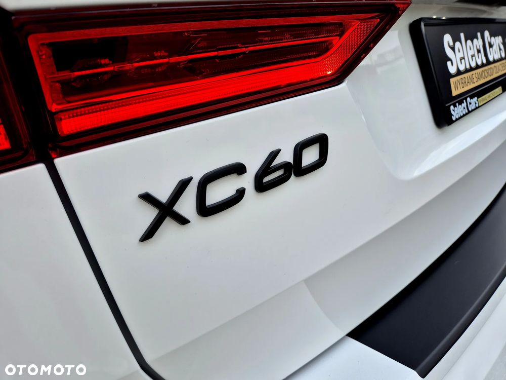 Volvo XC 60 T8 AWD Recharge Plus Dark - 14